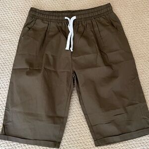 LADIES ELASTIC WAISTBAND LACE UP BERMUDA BEACH SHORTS.